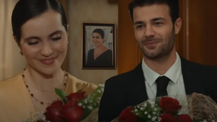 Evlilik yolunda ilk adım... Serdar ve Dönüşün yüzükleri takıldı