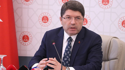 Bakan Tunç: Türkiyenin en büyük adalet sarayını yapıyoruz Bakan Tunç: Türkiyenin en büyük adalet sarayını yapıyoruz