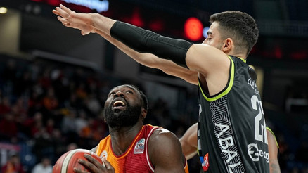 Merkezefendi’den kritik galibiyet Galatasarayı deplasmanda devirdiler...