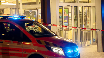 Kasiyeri vurup intihar etti