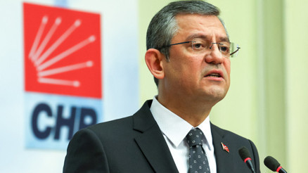 Özgür Özel: İYİ Partinin kendi bildirgesini imzalamasını ümit ediyoruz Aksi durum hepimizi çok üzüyor Özgür Özel: İYİ Partinin kendi bildirgesini imzalamasını ümit ediyoruz Aksi durum hepimizi çok üzüyor