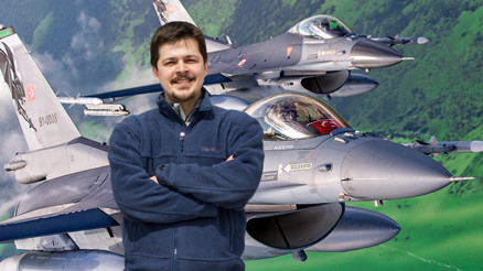 Havada muhteşem kareler: Savaş uçaklarını fotoğraflıyor... NATOdan davet aldı