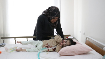 2 kez Covid-19, 2 kez depremi atlatan SMA’lı Fatma Betül’ün izninin bitmesine son 7 gün