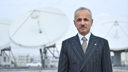 Bakan Uraloğlu: AFAD araçlarına uydu terminali kuruldu Bakan Uraloğlu: AFAD araçlarına uydu terminali kuruldu