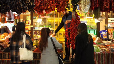 Gaziantepte kurulan Türkiyenin ilk Baharat Müzesi: Rayiha Baharat Müzesinde 150 çeşit baharat sergileniyor Gaziantepte kurulan Türkiyenin ilk Baharat Müzesi: Rayiha Baharat Müzesinde 150 çeşit baharat sergileniyor