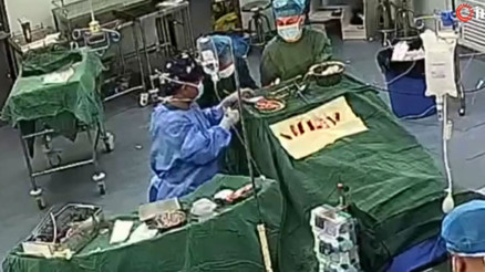 7.1 büyüklüğündeki depreme beyin ameliyatı sırasında yakalandılar