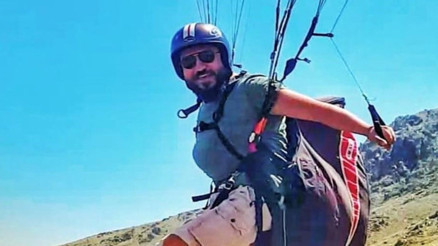 Uçan Köftecinin hayatı film olmuştu, izleyemeden depremde hayatını kaybetti Kardeşinden yürek yakan sözler