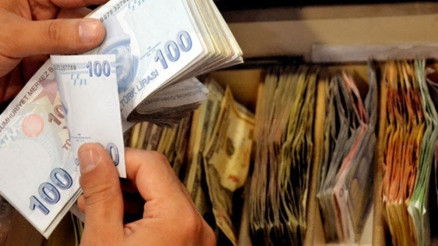 Yüzde 49.25 zam Meclis’ten geçti