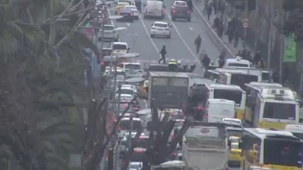 Vatan Caddesinde şüpheli çanta panik yarattı: İçinden kıyafet çıktı