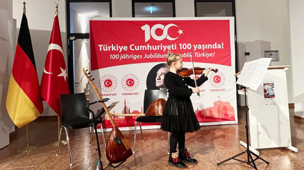 Süleyman Saim Tekcan’ın eserleri Hanau’da