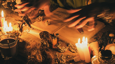 Kağıdı paraya çeviriyorum dedi, dolandırmaya çalıştığı ailenin kurbanı oldu