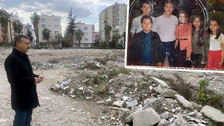 6 Şubatta depremde eşini ve 4 çocuğunu kaybetti Yürek yakan sözler: Enkazdan sadece aile fotoğrafım çıktı 6 Şubatta depremde eşini ve 4 çocuğunu kaybetti Yürek yakan sözler: Enkazdan sadece aile fotoğrafım çıktı