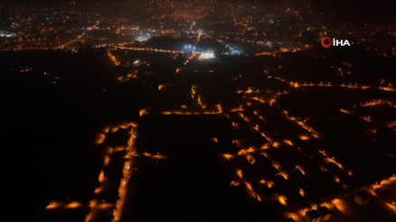 Hatay’ın deprem nedeniyle karanlığa gömülen bölgeleri dronla görüntülendi Hatay’ın deprem nedeniyle karanlığa gömülen bölgeleri dronla görüntülendi