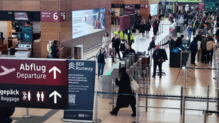 Lufthansa personelinden 27 saatlik grev