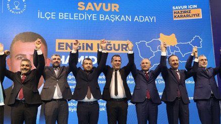 AK Parti, Mardinde belediye başkan adaylarını tanıttı