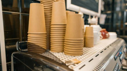 Tek kullanımlık bardak krizi: Üretilen 8,3 milyar ton plastik hala varlığını sürdürüyor Türkiyede bu konuda önemli bir hareket var...