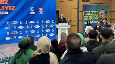 AK Parti Genel Başkan Yardımcısı Ömer İleri: Birbirlerini öve öve bitiremeyenler, şimdi düşman kesilmişler