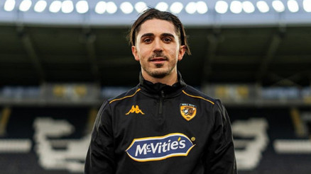 Abdülkadir Ömür, Hull City kariyerine yenilgiyle başladı