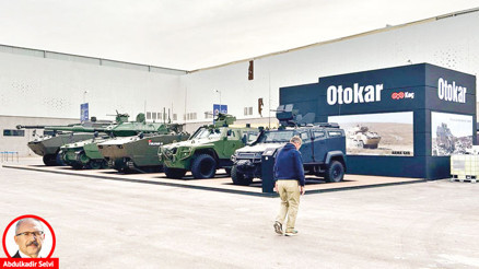 Suud fuarında Otokar, Atatürk fotoğrafı açtı mı