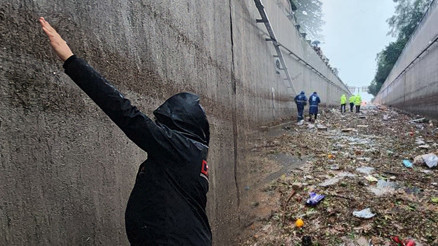 Antalyayı sağanak vurdu 1 kişinin öldüğü alt geçitte felaketi gözler önüne seren görüntü Antalyayı sağanak vurdu 1 kişinin öldüğü alt geçitte felaketi gözler önüne seren görüntü