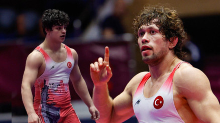 Avrupa Güreş Şampiyonasında üst üste altın madalya sevinci Selçuk Can ve Alperen Berber şampiyon... Avrupa Güreş Şampiyonasında üst üste altın madalya sevinci Selçuk Can ve Alperen Berber şampiyon...
