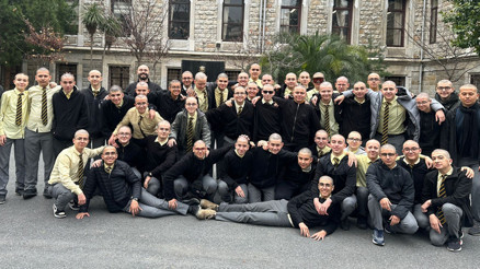 Şehit ağabeyler anısına asker tıraşlı şampiyonlar