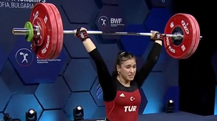 Büşra Çandan bronz madalya