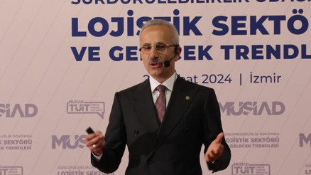 Bakan Uraloğlundan seçim mesajı: 1 Nisan şakasını göstermiş olacağız