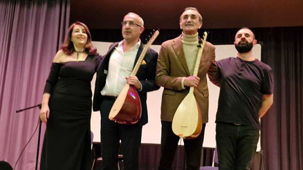 Stuttgartlılar ‘Yüzyılın Türküleri’yle coştu