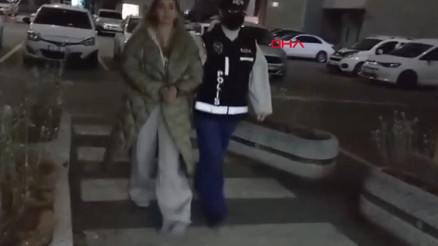 Para dağıtıp belinde silahla dans eden sosyal medya fenomeni Aleyna Dalveren gözaltına alındı