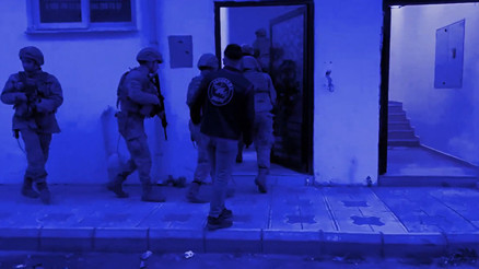 Bakan Yerlikaya duyurdu: 9 ilde eş zamanlı operasyon 2 suç örgütü daha çökertildi