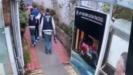 Çirkinler suç örgütü çökertilmişti Şüpheliler Ece Ronay’ın eski eşi Mehmet Bilir’e ait iş yerini kurşunlayanlar çıktı