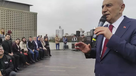 Turgut Altınok: Üniversite öğrencilerine ücretsiz ulaşım sağlayacağız