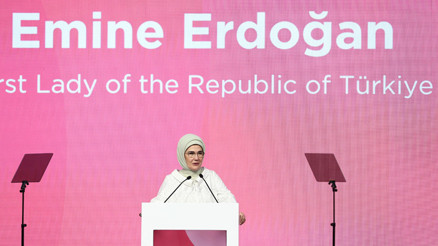 Emine Erdoğandan Antalya Diplomasi Forumunda Gazze açıklaması: Dünya liderleri hangi gerekçeyle sessiz kalabiliyor