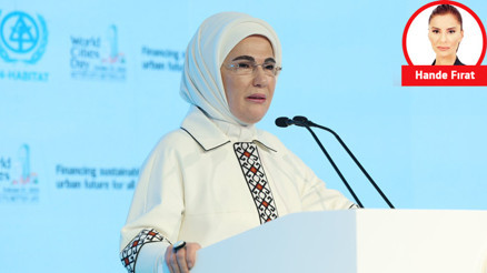 Emine Erdoğan’dan Batı’ya zor sorular