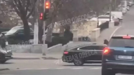 Ukraynanın Odessa kentinde Miçotakis’in bulunduğu konvoyun 150 metre yakınında patlama