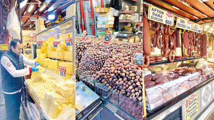 Tezgâhlar ramazana hazır... Haftalık sahur alışverişi en az 2 bin lira