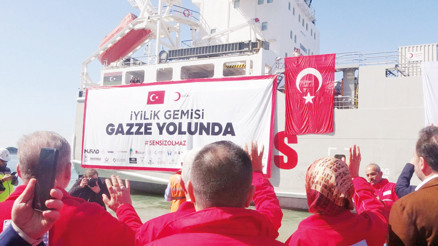 Türkiye’den İyilik Gemisi Mısır’a ulaştı