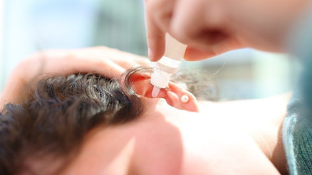 Kulak damlası orucu bozar mı Ramazanda oruçluyken kulak damlası kullanılır mı Diyanet bilgisi Kulak damlası orucu bozar mı Ramazanda oruçluyken kulak damlası kullanılır mı Diyanet bilgisi