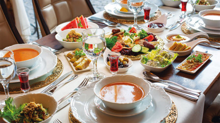 İstanbul’da iftar tarifesi İstanbul’da iftar tarifesi