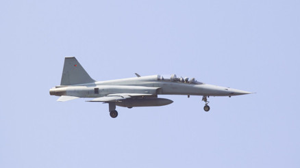 F-5 eğitim uçağı teknik özellikleri ne, kaçıncı nesil, kaç pilotu var NF-5 gösteri uçağı hakkında bilgiler