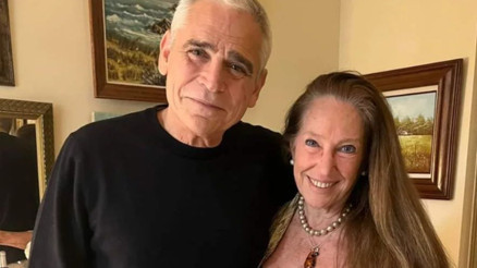 Ölüm bile onları ayıramadı: Hasretin bıçak olup kesiyor yüreğimi... Ağlıyorum