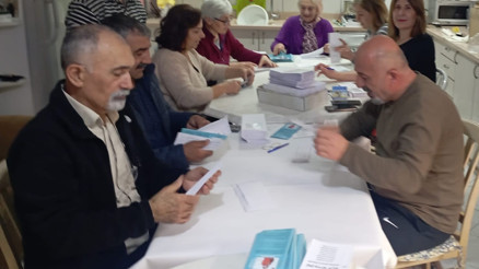 Muhtarların seçmen kağıdı mesaisi