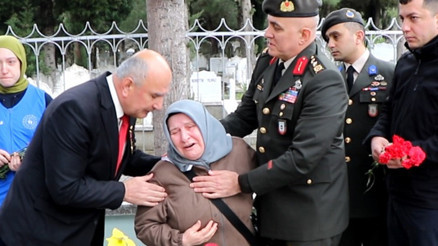 Samsunda 18 Mart Çanakkale Deniz Zaferi anması... Şehit anneleri gözyaşı döktü