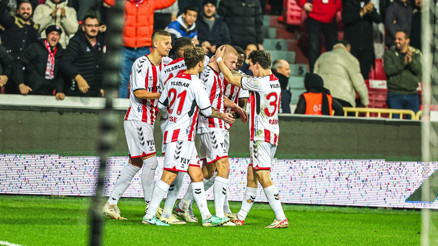 Samsunsporun kalesi 19 Mayıs Stadyumu 36 puanın 29u...