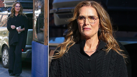 Tüm meslek hayatı güzelliği üzerine kuruluydu... Annem olmasa bu piyasada beni yerlerdi Tüm meslek hayatı güzelliği üzerine kuruluydu... Annem olmasa bu piyasada beni yerlerdi