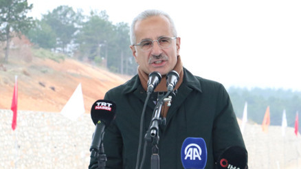 Bakan Uraloğlu: Ulaşım ve iletişim altyapısına 275 milyar dolar yatırım yapıldı