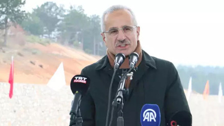 Bakan Uraloğlu: Ulaşım ve iletişim altyapısına 275 milyar dolar yatırım yapıldı