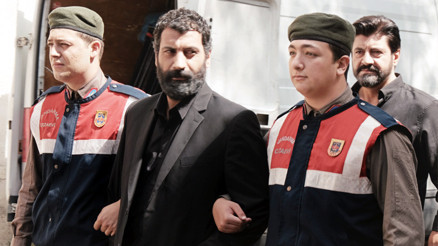 İki Gözüm Ahmet: Sürgünün fragmanı yayınlandı