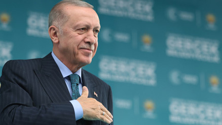 AK Parti Kocaeli mitingi... Cumhurbaşkanı Erdoğan: Biz ne yaptıysak CHPnin sabotaj siyasetine rağmen yaptık